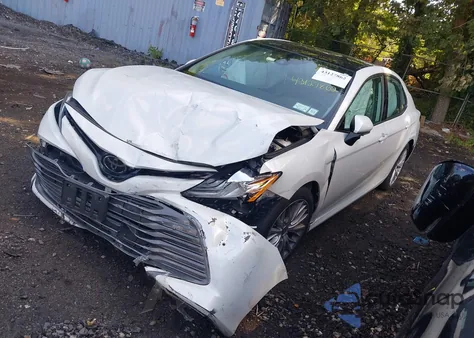 2020 Toyota Camry Xle V6 из США, поврежденный, VIN 4T1FZ1AK4LU044985